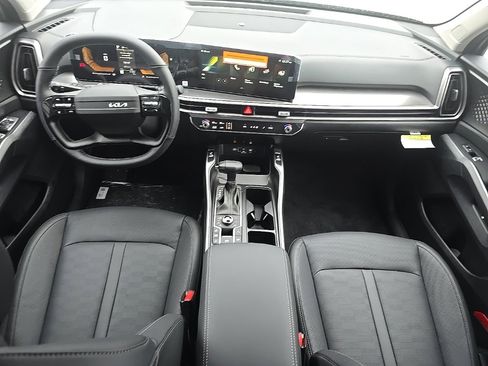 New 2026 Kia Sorento S image 12