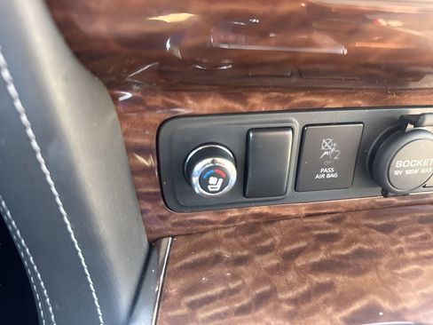Used 2019 Nissan Armada Platinum w/ Captain's Chairs Package image 24