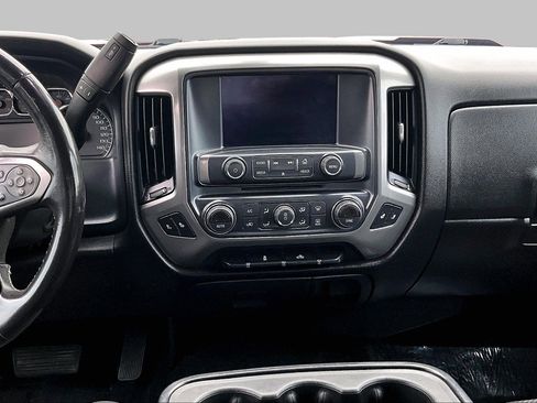 Used 2018 Chevrolet Silverado 1500 LT w/ All Star Edition image 6