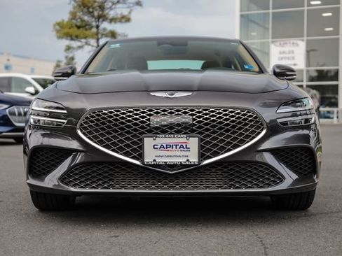 Used 2022 Genesis G70 3.3T AWD/4WD image 6