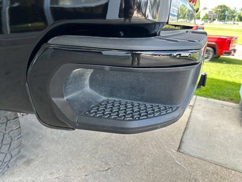Used 2024 GMC Sierra 2500 AT4X AWD/4WD image 13
