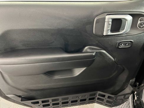 Used 2020 Jeep Wrangler Unlimited Sport S image 18