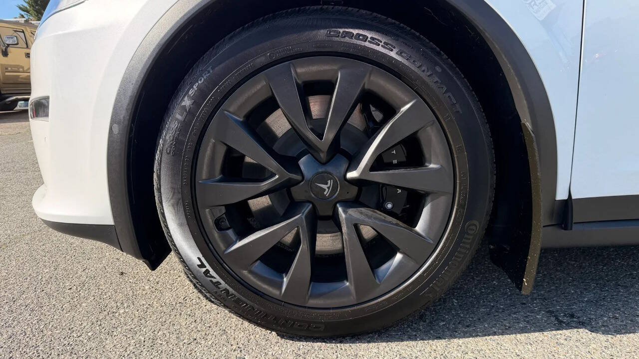 Used 2023 Tesla Model X AWD/4WD image 9