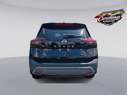 Used 2021 Nissan Rogue SV w/ Premium Package FWD image 5