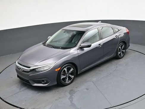 Used 2017 Honda Civic Touring image 23
