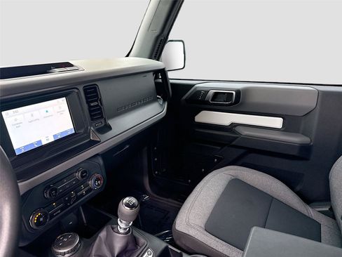 Used 2022 Ford Bronco 2-Door AWD/4WD image 22