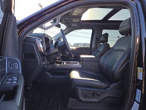 Used 2025 Ford F350 Lariat w/ Lariat Ultimate Package image 11