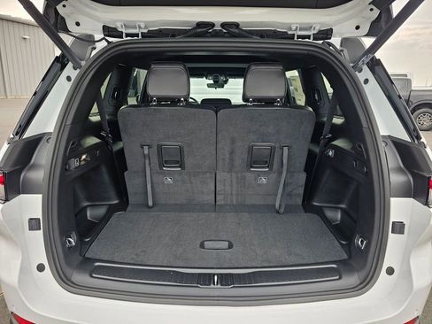 New 2025 Jeep Grand Cherokee L Altitude image 29