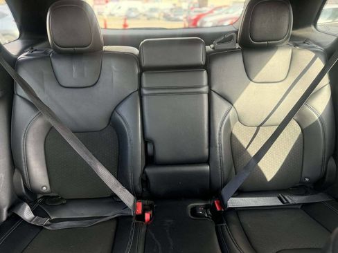 Used 2019 Jeep Cherokee Latitude Plus image 20