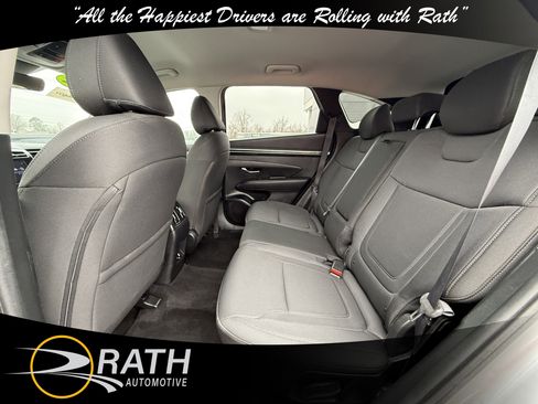 Used 2022 Hyundai Tucson SEL w/ Cargo Package image 17