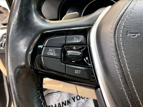 Used 2017 BMW 530i xDrive AWD/4WD image 12