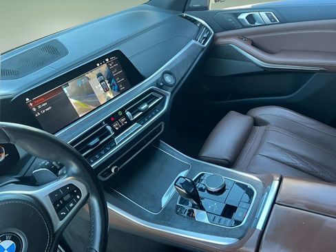 Used 2021 BMW X5 M50i w/ Premium Package image 14