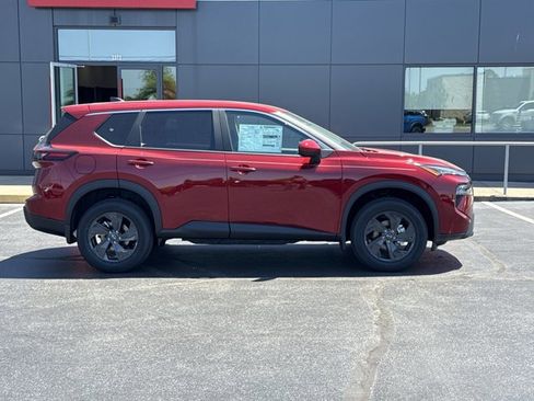 New 2026 Nissan Rogue SV AWD/4WD image 2