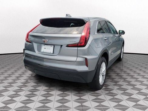 Certified 2024 Cadillac XT4 Luxury w/ Cold Weather Package FWD image 6