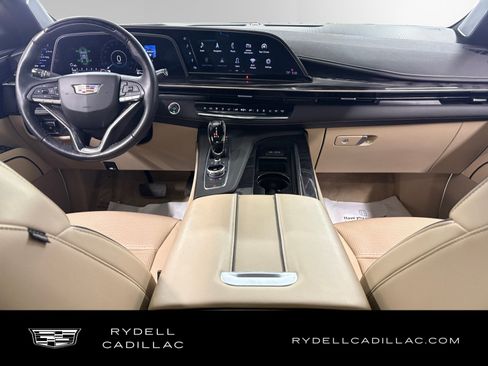 Used 2022 Cadillac Escalade Premium Luxury w/ Performance Package AWD/4WD image 12