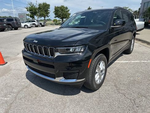 New 2025 Jeep Grand Cherokee L Laredo w/ Luxury Tech Group I AWD/4WD image 12