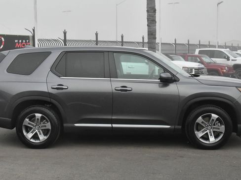 Used 2024 Honda Pilot EX-L image 9