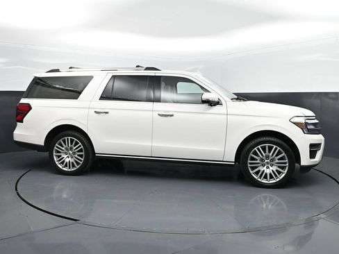 Used 2022 Ford Expedition Max Limited AWD/4WD image 29
