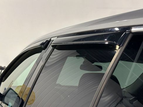 Used 2019 Chevrolet Traverse LS FWD image 17