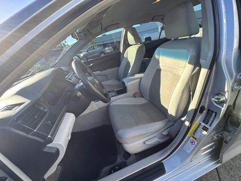 Used 2013 Toyota Camry LE FWD image 25