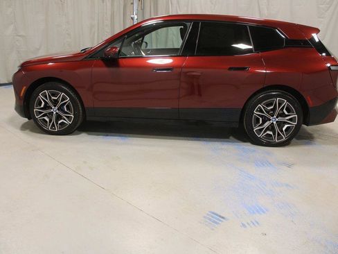 Used 2025 BMW iX xDrive50 image 7