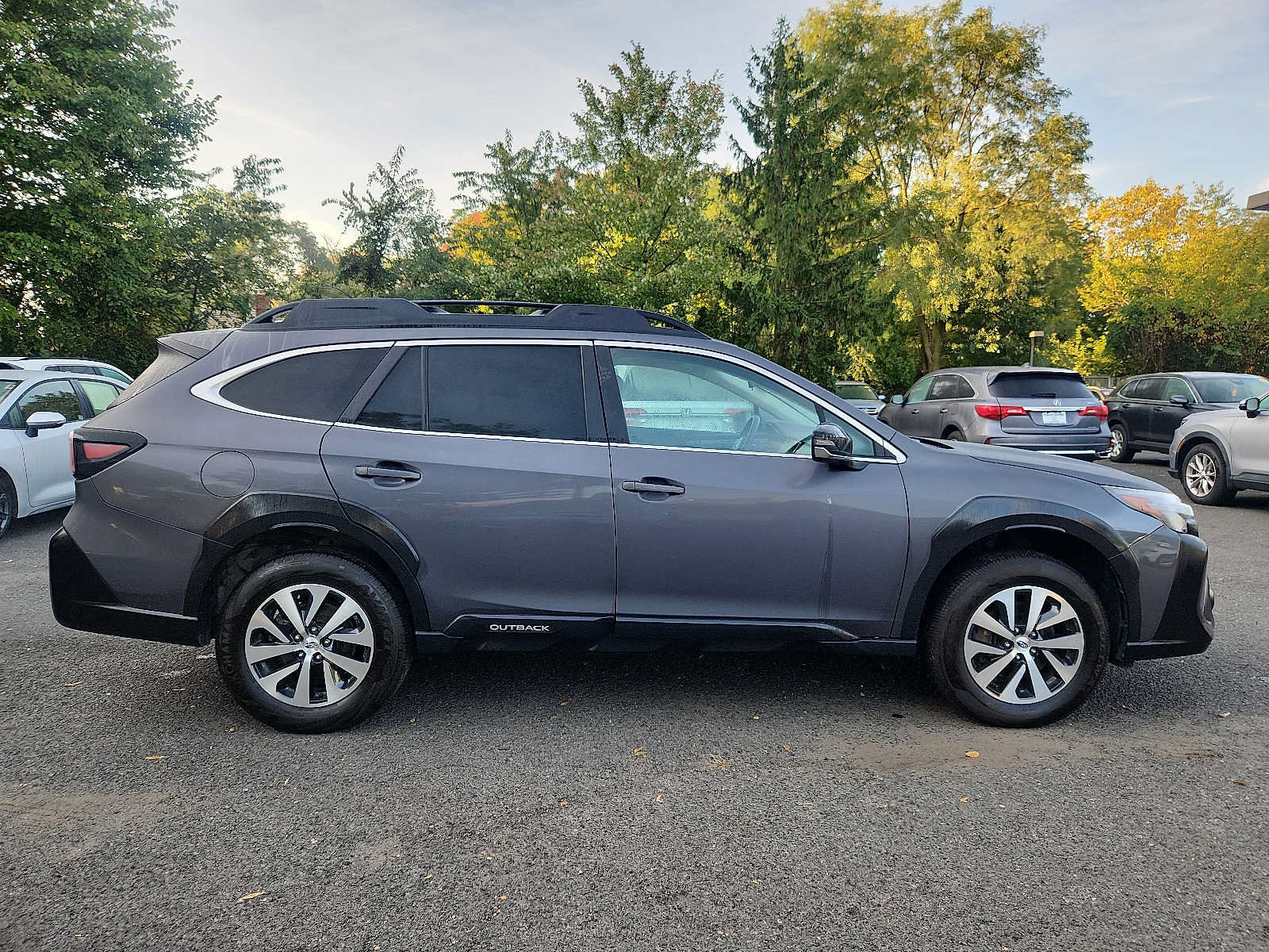 Used 2024 Subaru Outback Premium AWD/4WD image 7