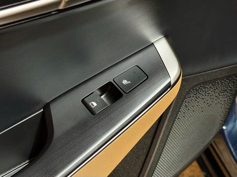 Used 2025 Kia EV6 Wind image 35