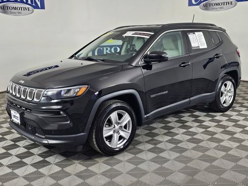 Used 2022 Jeep Compass Latitude w/ Convenience Group FWD image 32