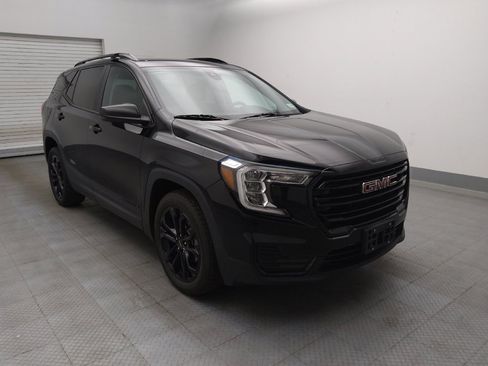 Used 2022 GMC Terrain SLE w/ Driver Convenience Package FWD image 14