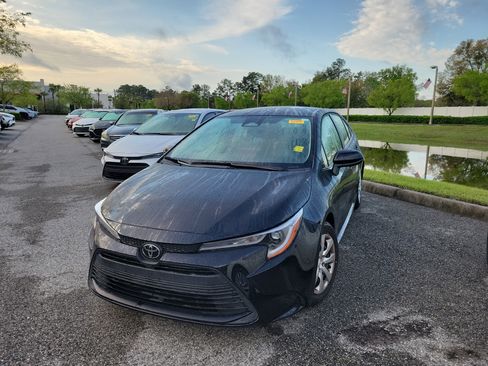 Used 2023 Toyota Corolla LE image 29