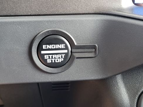 Used 2025 Ford Bronco Badlands AWD/4WD image 22