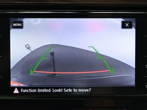 Used 2020 Volkswagen Passat 2.0T SEL image 28