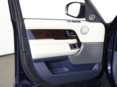 Used 2020 Land Rover Range Rover HSE image 26