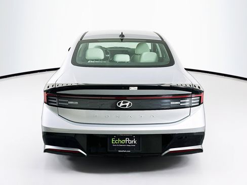 Used 2025 Hyundai Sonata SEL FWD image 7