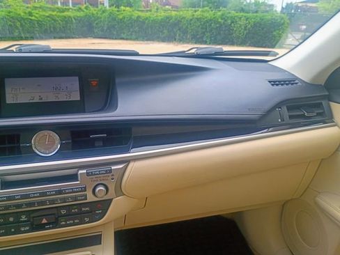 Used 2014 Lexus ES 350 FWD image 39