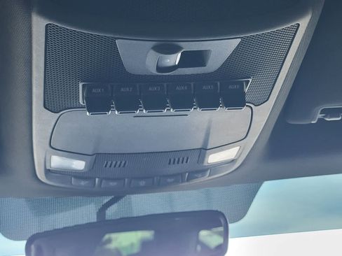 Used 2018 Ford F150 Raptor w/ Equipment Group 801A Mid image 22