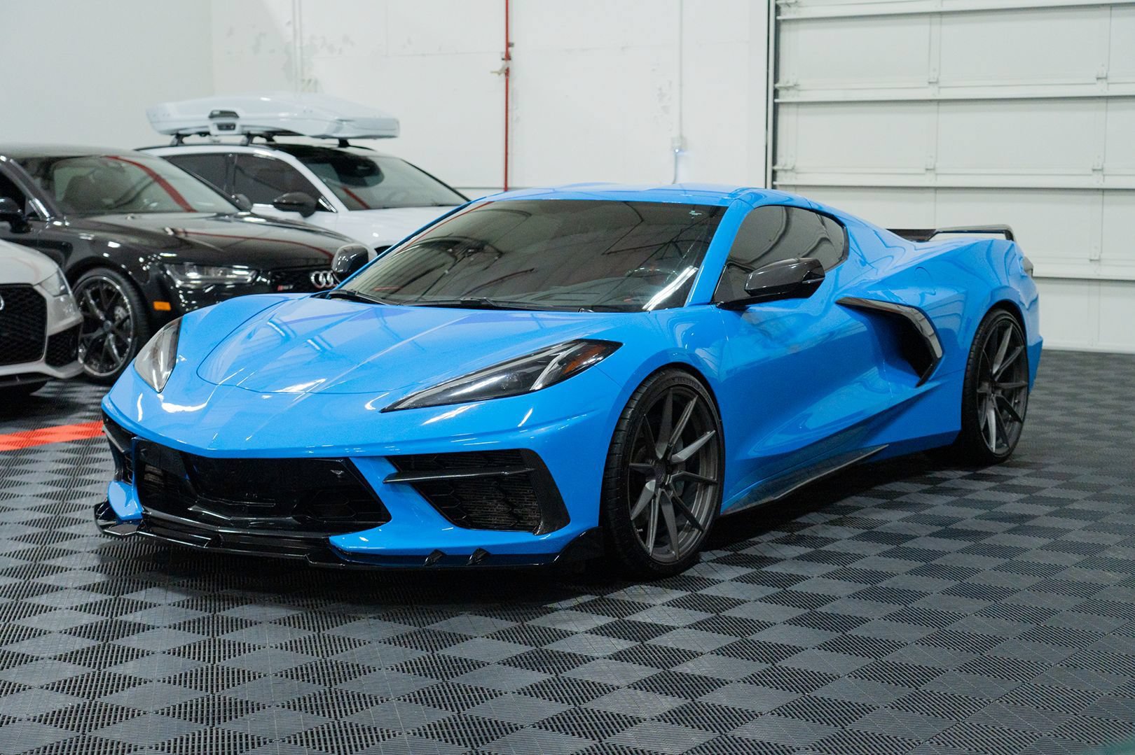 Used 2023 Chevrolet Corvette Stingray Preferred Cpe w/ Z51 Performance Package RWD image 3
