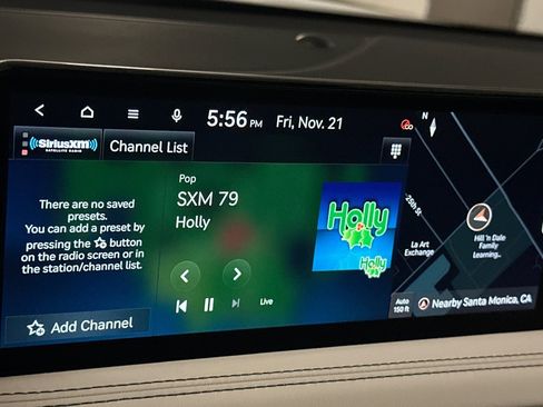 Used 2025 Genesis G70 2.5T image 18