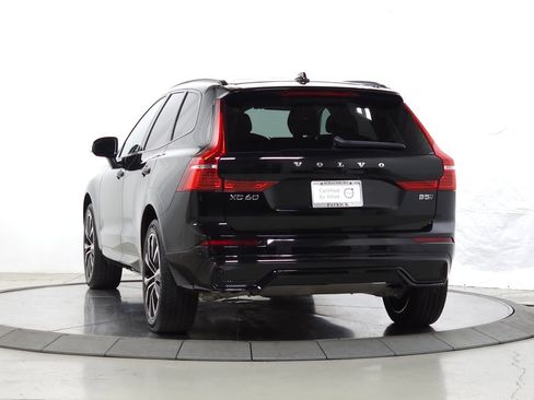 Certified 2025 Volvo XC60 B5 Plus AWD/4WD image 6