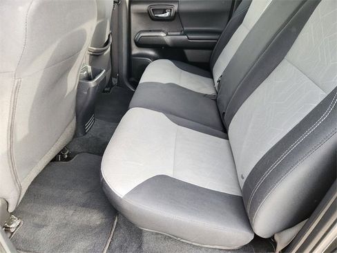 Used 2020 Toyota Tacoma TRD Off-Road image 30