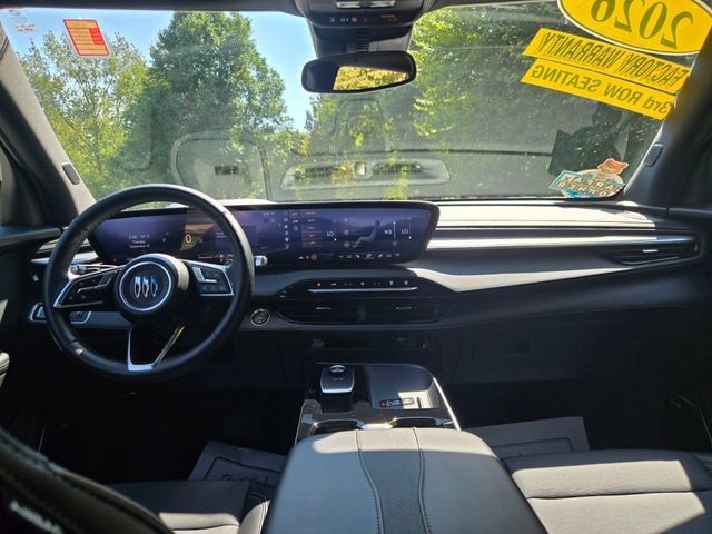 Used 2026 Buick Enclave Preferred FWD image 12