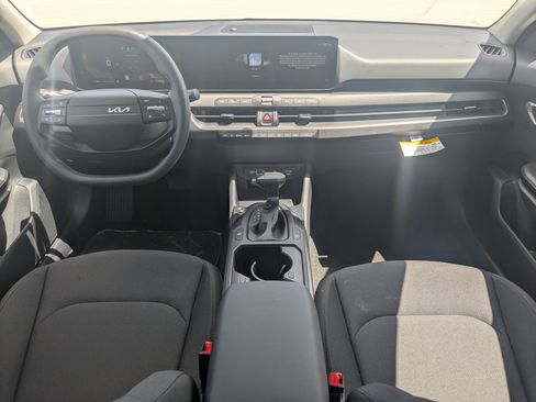 New 2026 Kia K4 FWD image 15