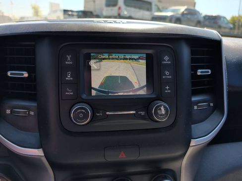 Used 2022 RAM 1500 Big Horn AWD/4WD image 18