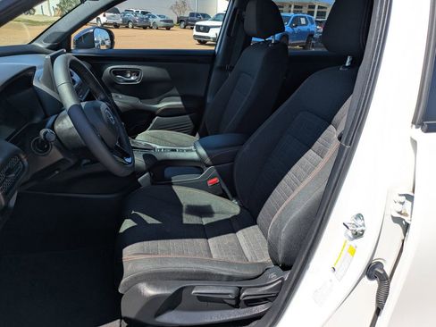 Used 2023 Honda HR-V Sport image 10