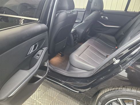 Used 2020 BMW 330i xDrive Sedan w/ Convenience Package image 33