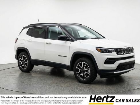 Used 2025 Jeep Compass Trailhawk image 1