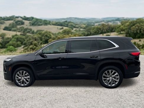 Used 2025 Buick Enclave Preferred FWD image 5