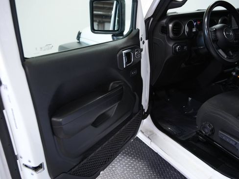 Used 2023 Jeep Gladiator Sport AWD/4WD image 24