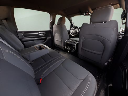 Used 2025 RAM 1500 Big Horn AWD/4WD image 24