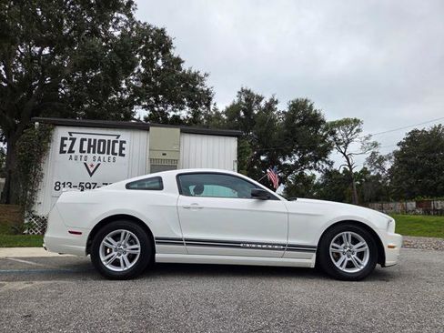 Used 2013 Ford Mustang Coupe image 6